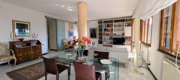 6 rooms Apartment in La Spezia, Italy No. 105766 7