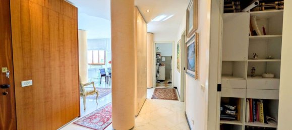 6 rooms Apartment in La Spezia, Italy No. 105766 23