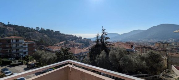 6 rooms Apartment in La Spezia, Italy No. 105766 2