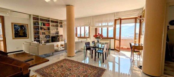 6 rooms Apartment in La Spezia, Italy No. 105766 4