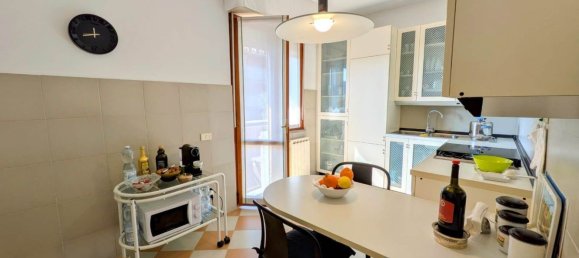 6 rooms Apartment in La Spezia, Italy No. 105766 13