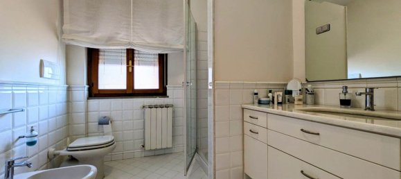 6 rooms Apartment in La Spezia, Italy No. 105766 21