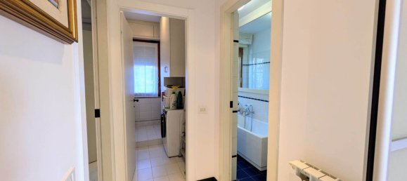 6 rooms Apartment in La Spezia, Italy No. 105766 29