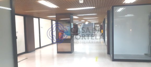 Gewerbliche Immobilie in Porto, Portugal 40m², Nr. 32757 12