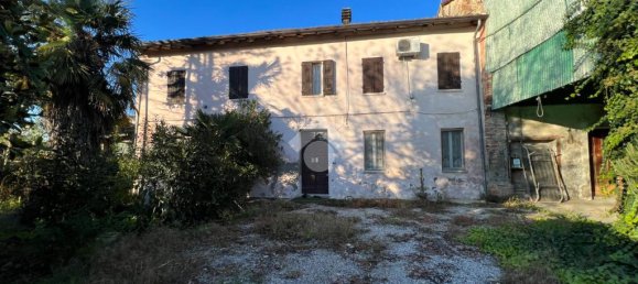 3 bedrooms House in Mariana Mantovana, Italy No. 148257 2