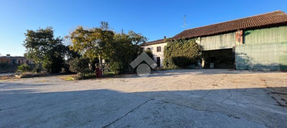 3 bedrooms House in Mariana Mantovana, Italy No. 148257 5