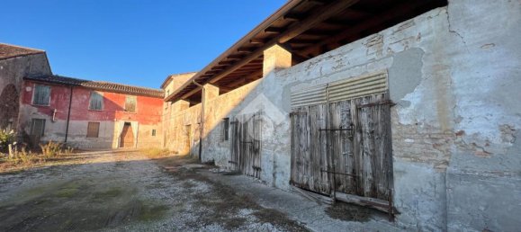 3 bedrooms House in Mariana Mantovana, Italy No. 148257 8