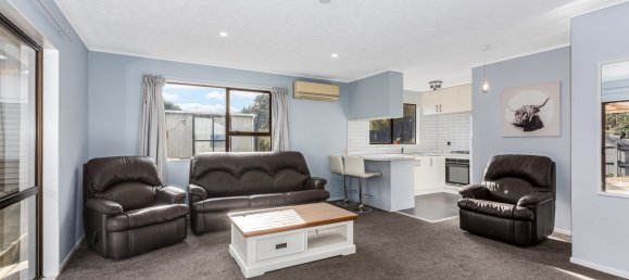 2 Schlafzimmer Haus in Wainuiomata, New Zealand, Nr. 31 2