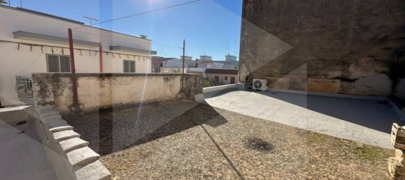 Casa de 6 habitaciónes en Bitonto, Italy No. 25341 13