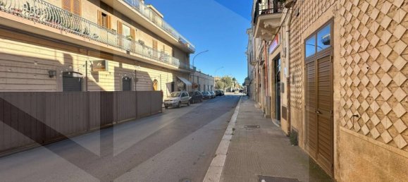 Casa de 6 habitaciónes en Bitonto, Italy No. 25341 15