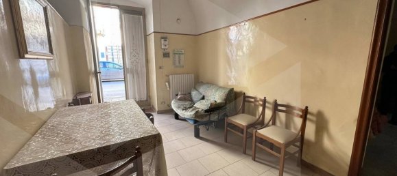 Casa de 6 habitaciónes en Bitonto, Italy No. 25341 4