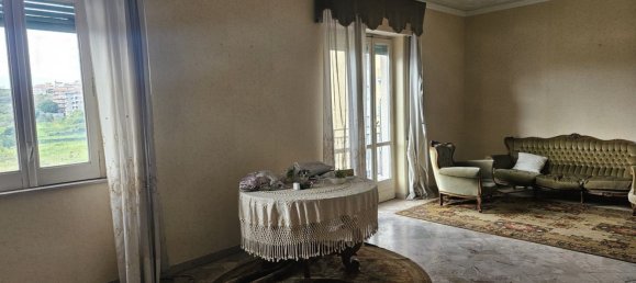 5 rooms Apartment in Catania, Italy No. 48712 9