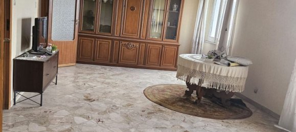 5 rooms Apartment in Catania, Italy No. 48712 7