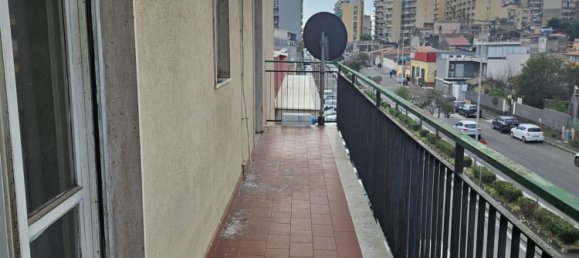 5 rooms Apartment in Catania, Italy No. 48712 27