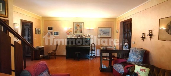 3 bedrooms House in Cuneo, Italy No. 262232 5