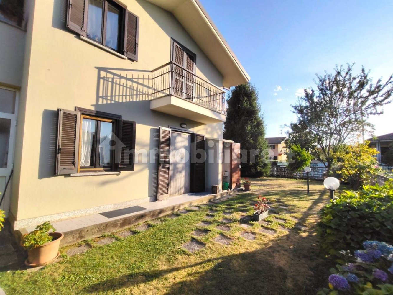 3 bedrooms House in Cuneo, Italy No. 262232