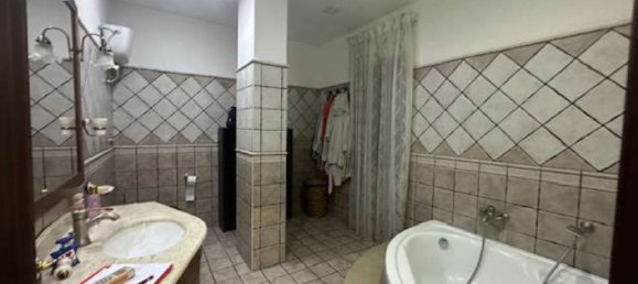 8غرفة منزل في Grumo Nevano, Italy رقم 13831 15