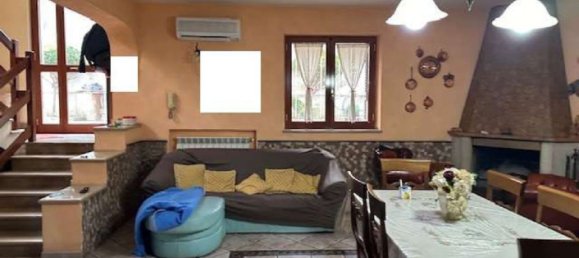 8غرفة منزل في Grumo Nevano, Italy رقم 13831 4