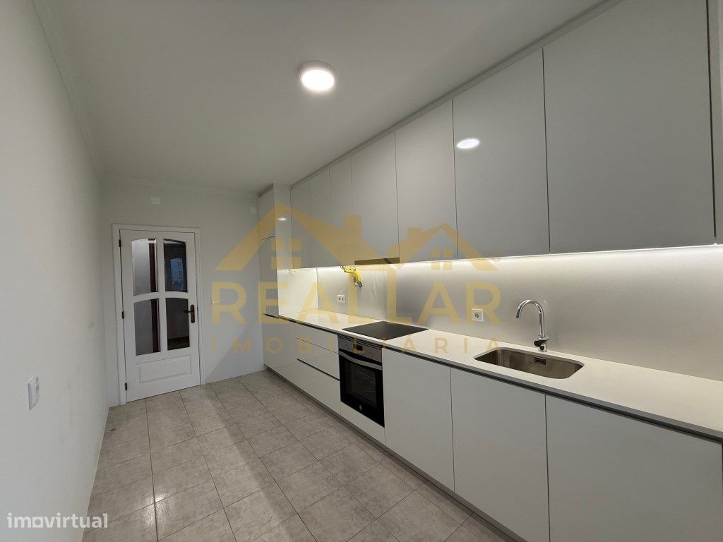 2 bedrooms Apartment in Povoa de Varzim, Portugal No. 82609