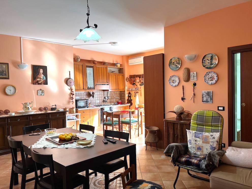 Квартира с 5 комнатами в Скалея, Италия № 157465