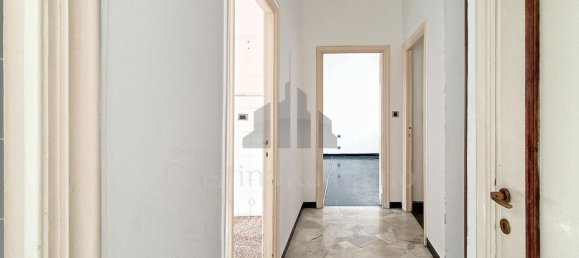 Квартира с 3 комнатами в Генуя, Италия № 36579 33