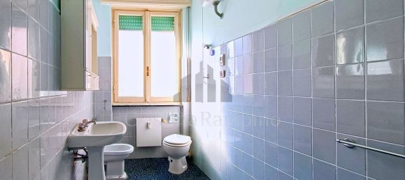 Квартира с 3 комнатами в Генуя, Италия № 36579 38