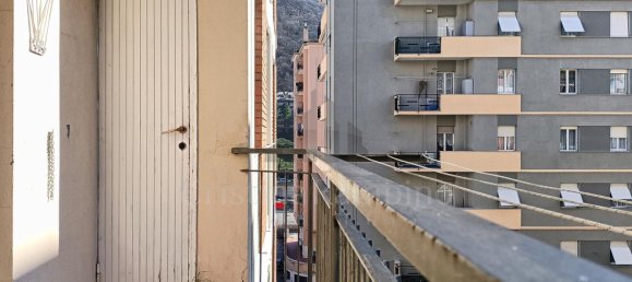 Квартира с 3 комнатами в Генуя, Италия № 36579 10