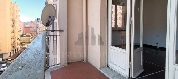 Квартира с 3 комнатами в Генуя, Италия № 36579 6