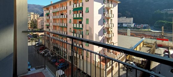 Квартира с 3 комнатами в Генуя, Италия № 36579 4