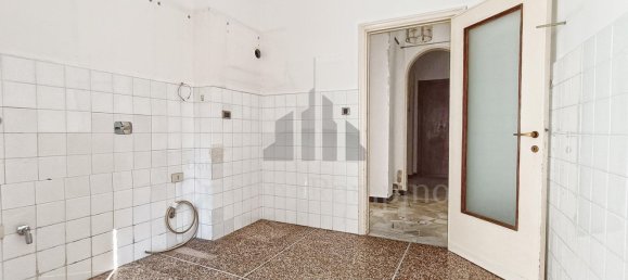 Квартира с 3 комнатами в Генуя, Италия № 36579 28