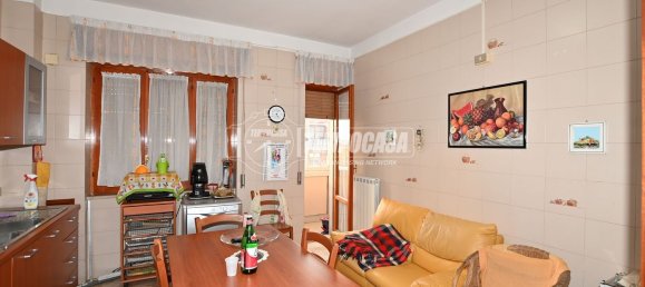 3غرفة شقة في Aversa, Italy رقم 191324 8