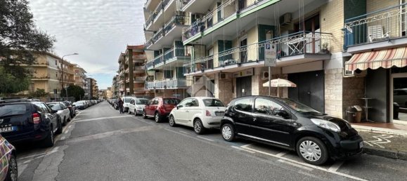 Propriété commerciale à Portici, Italy 40m² No. 112963 9