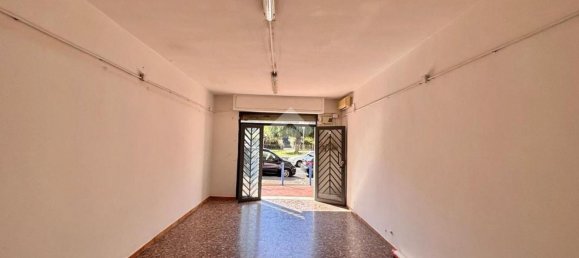 Propriété commerciale à Portici, Italy 40m² No. 112963 12