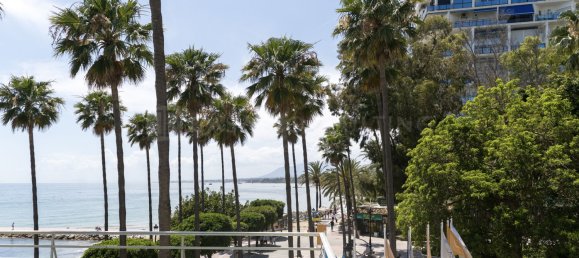 Apartamento de 3 dormitorios en Marbella, Spain No. 102475 11