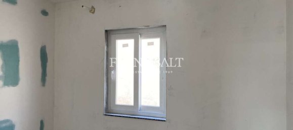  مبنى تجاري في Qormi, Malta رقم 13176 6