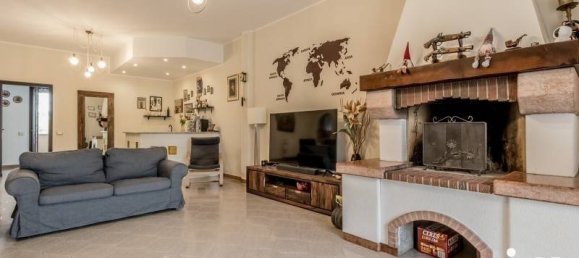 3 Schlafzimmer Wohnung in Rome, Italy, Nr. 330934 3