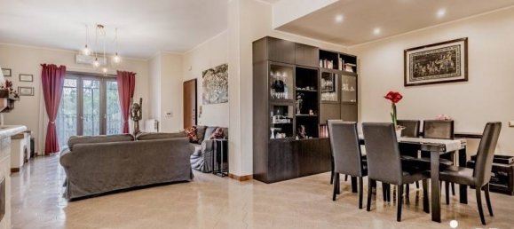 3 Schlafzimmer Wohnung in Rome, Italy, Nr. 330934 6