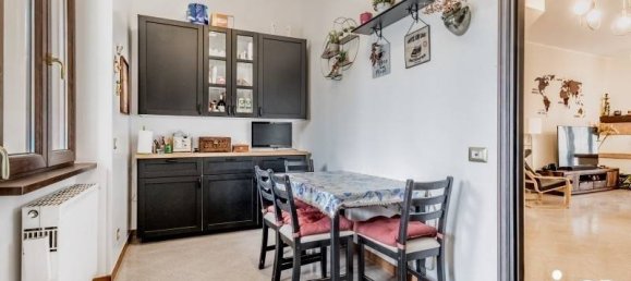 3 Schlafzimmer Wohnung in Rome, Italy, Nr. 330934 9