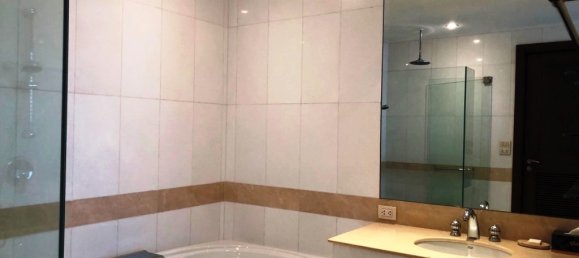 4 bedrooms Condo in Bangkok, Thailand No. 6524 17