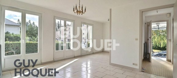3 Schlafzimmer Haus in Bernay, France, Nr. 361507 2