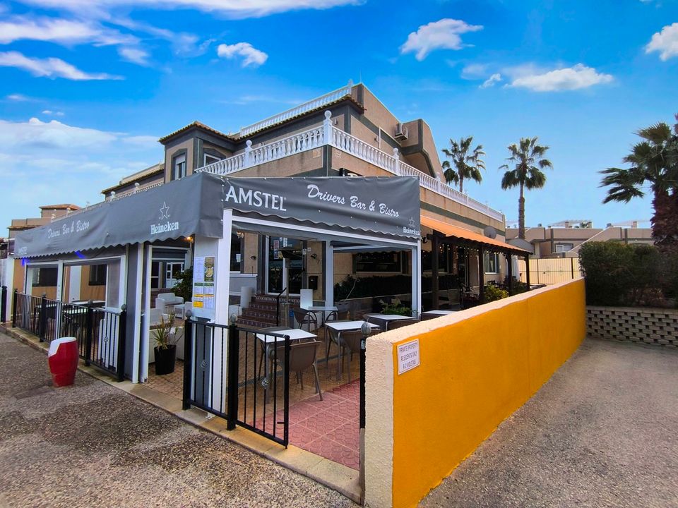 Imóvel comercial em Alicante, Spain N.º 189184