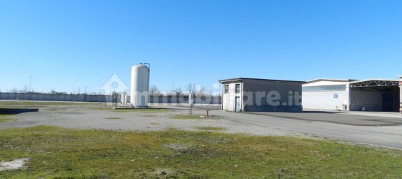 5 rooms Warehouse in Gualtieri, Italy No. 88342 17