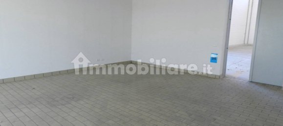5 rooms Warehouse in Gualtieri, Italy No. 88342 5