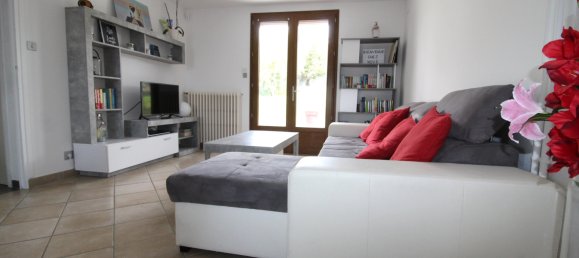 Casa de 3 dormitorios en Urzy, France No. 43370 22