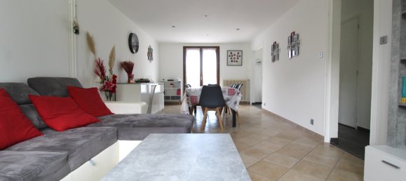 Casa de 3 dormitorios en Urzy, France No. 43370 8