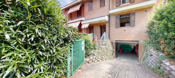 8-Zimmer Haus in Castel San Pietro Terme, Italy, Nr. 37295 99