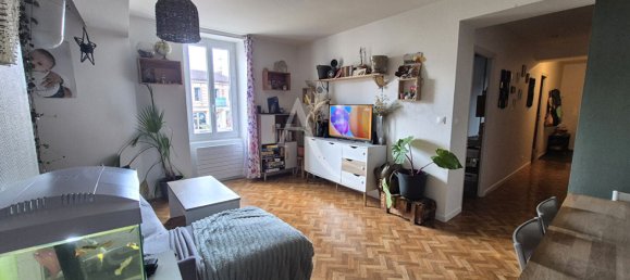 289m² Commercial property in Villeneuve-de-Marsan, France No. 316675 4