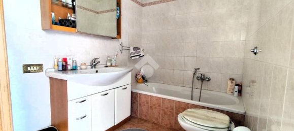 4 rooms Apartment in Santa Maria a Vico, Italy No. 183381 21