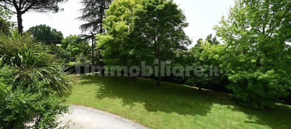 3 bedrooms Villa in Venice, Italy No. 54224 8