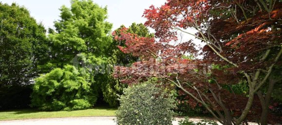 3 bedrooms Villa in Venice, Italy No. 54224 7